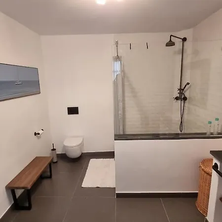 Apartamento Precioso Con Patio Centro De Castropol